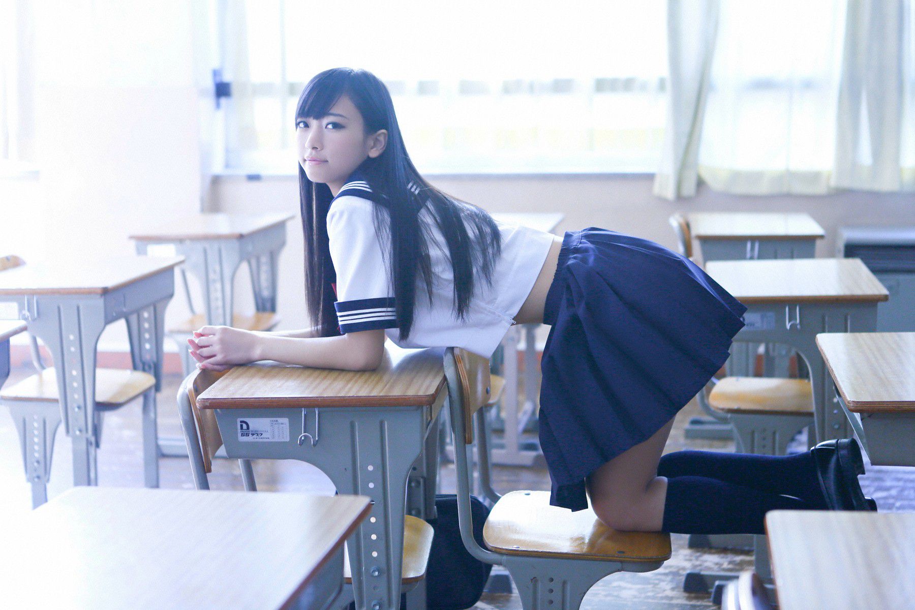 Japanese slutty girl wears uniform