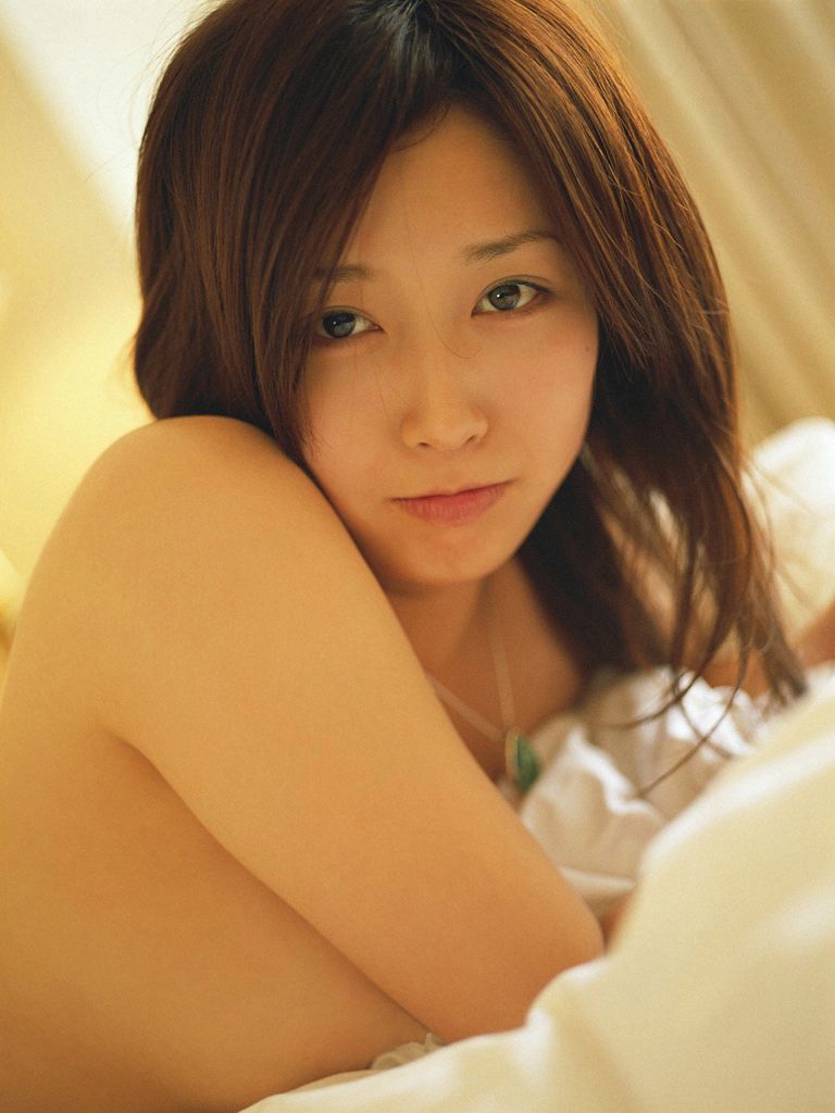Hot Japanese girl Natsumi Mitsu