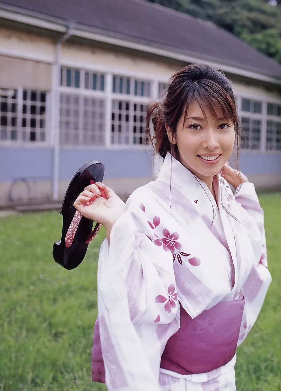 Happening girls. Эми Кобаяши в кимоно. Японская девушка. Обычные японские девушки. Японки фото.