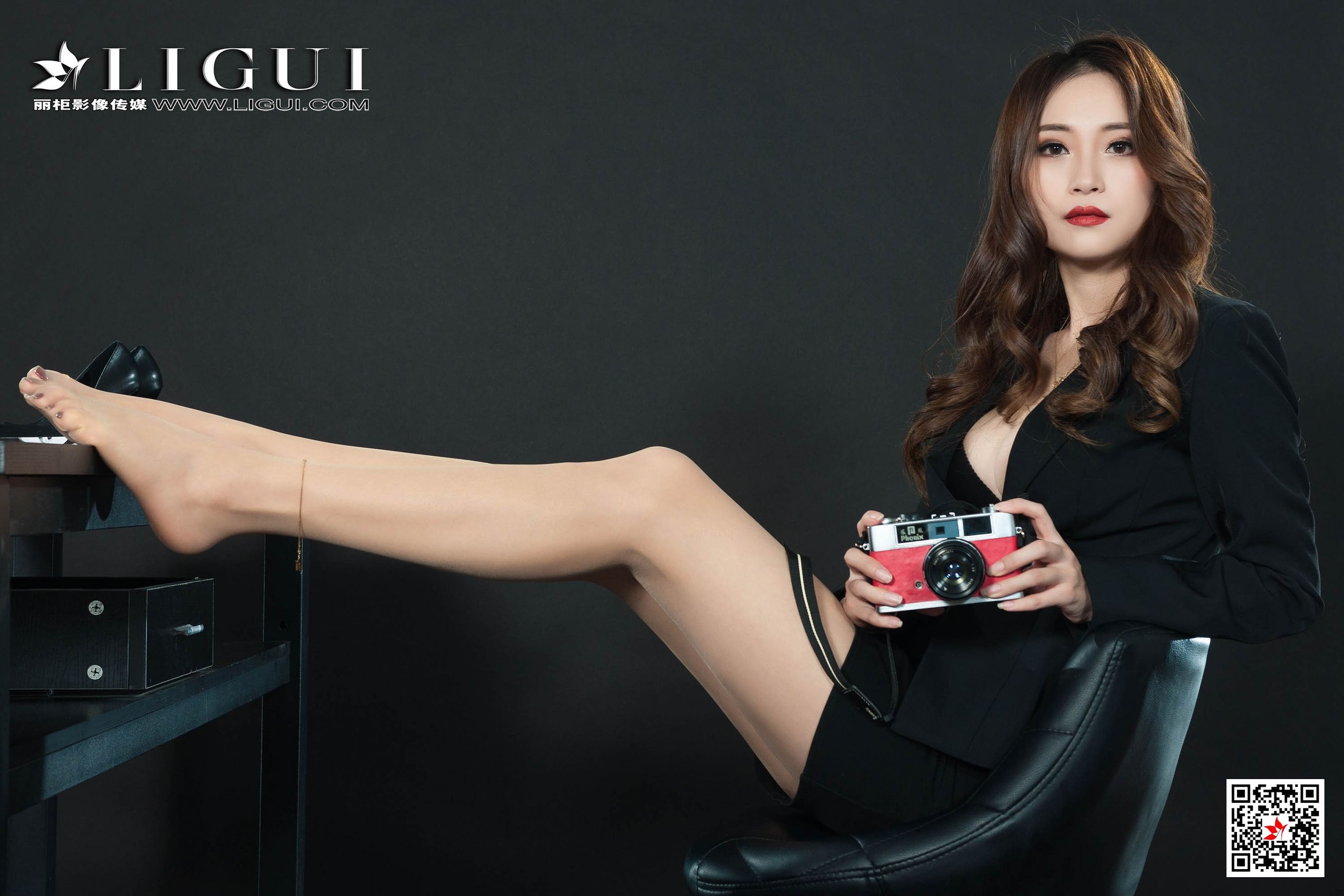Модель стопы Коко "Jade Foot Beauty Photo" 丽 柜 Ligui Интернет-кра...